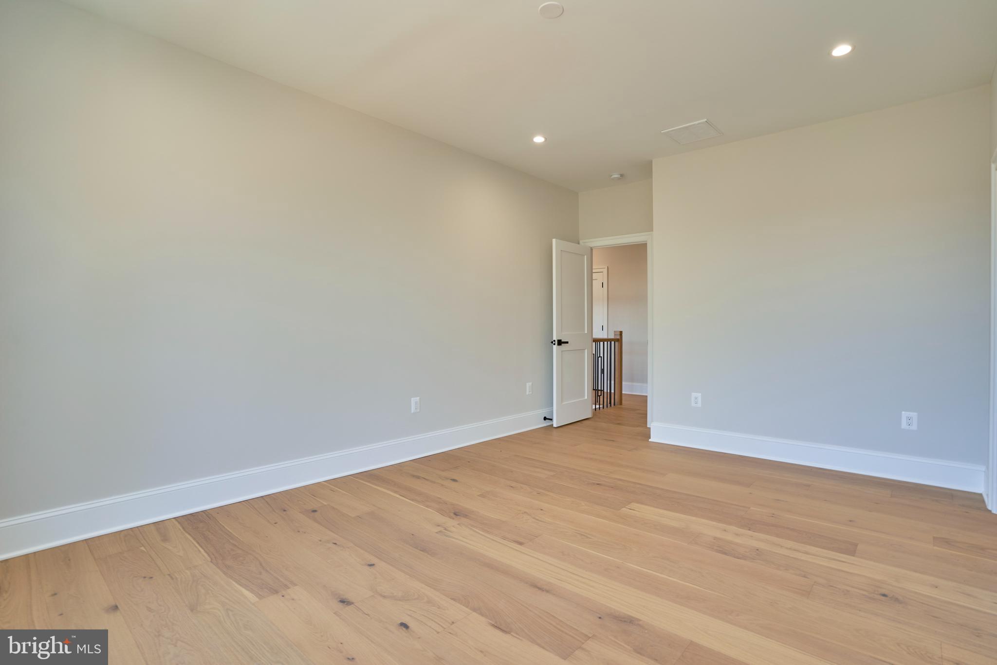 1925 Hunter Mill Road Vienna, VA 22182 - Photo 47 of 79