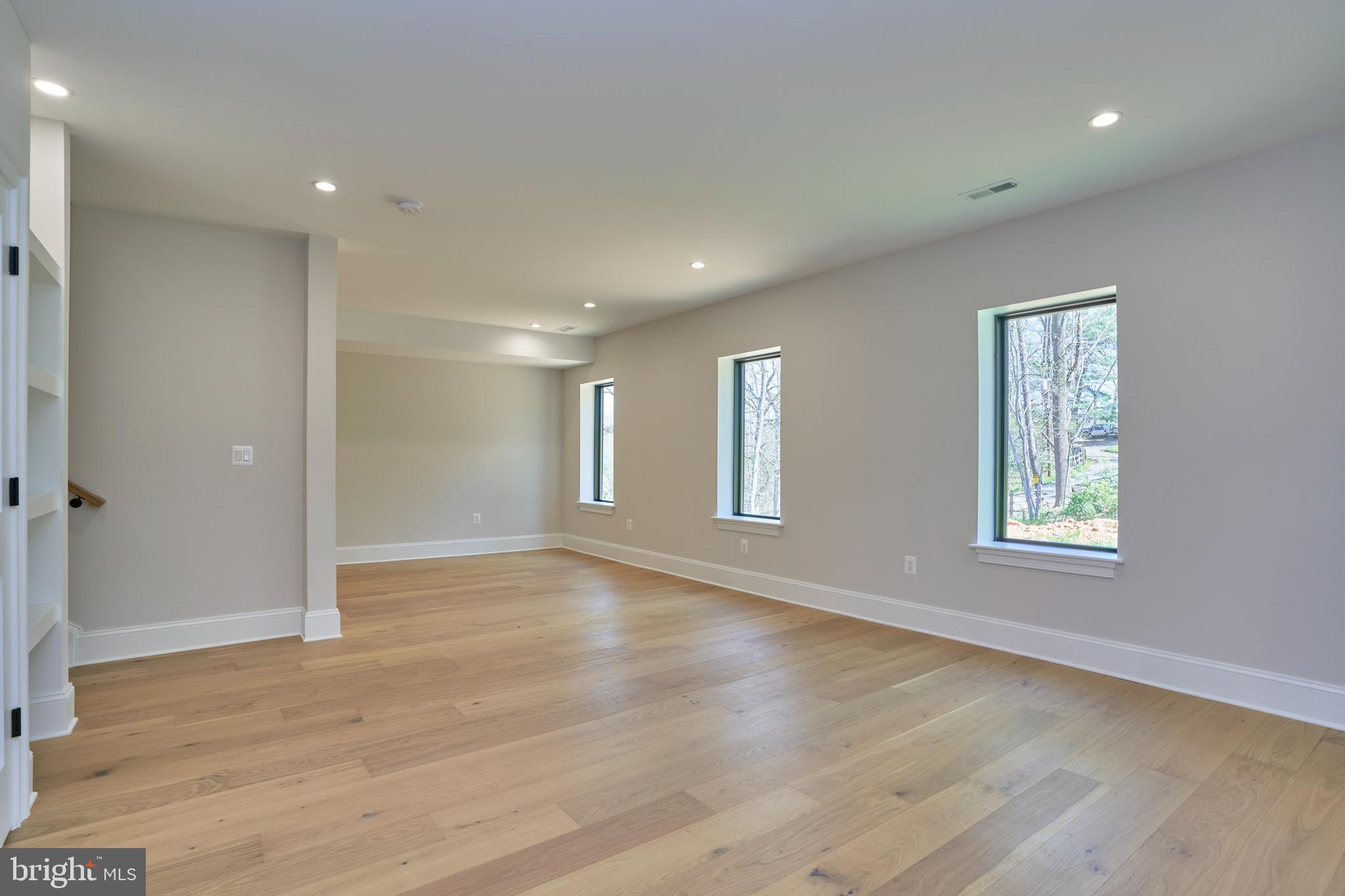 1925 Hunter Mill Road Vienna, VA 22182 - Photo 62 of 79