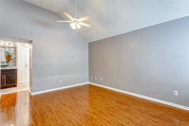 $2,000 | 20218 White Poplar Drive, Katy, TX 77449