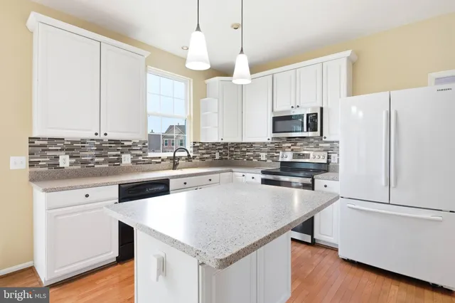 $715,000 | 12142 Millbill Court, Bristow, VA 20136