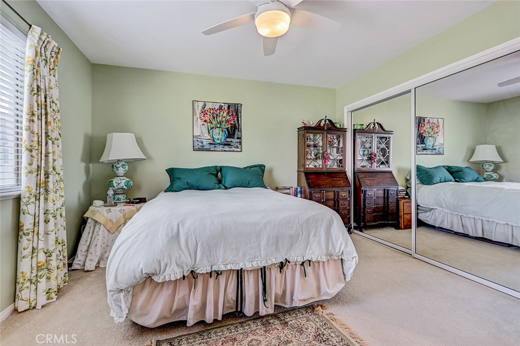 318 Penn Street, Unit 2 El Segundo, CA 90245 - Photo 18 of 28 a bedroom with a bed and a couch