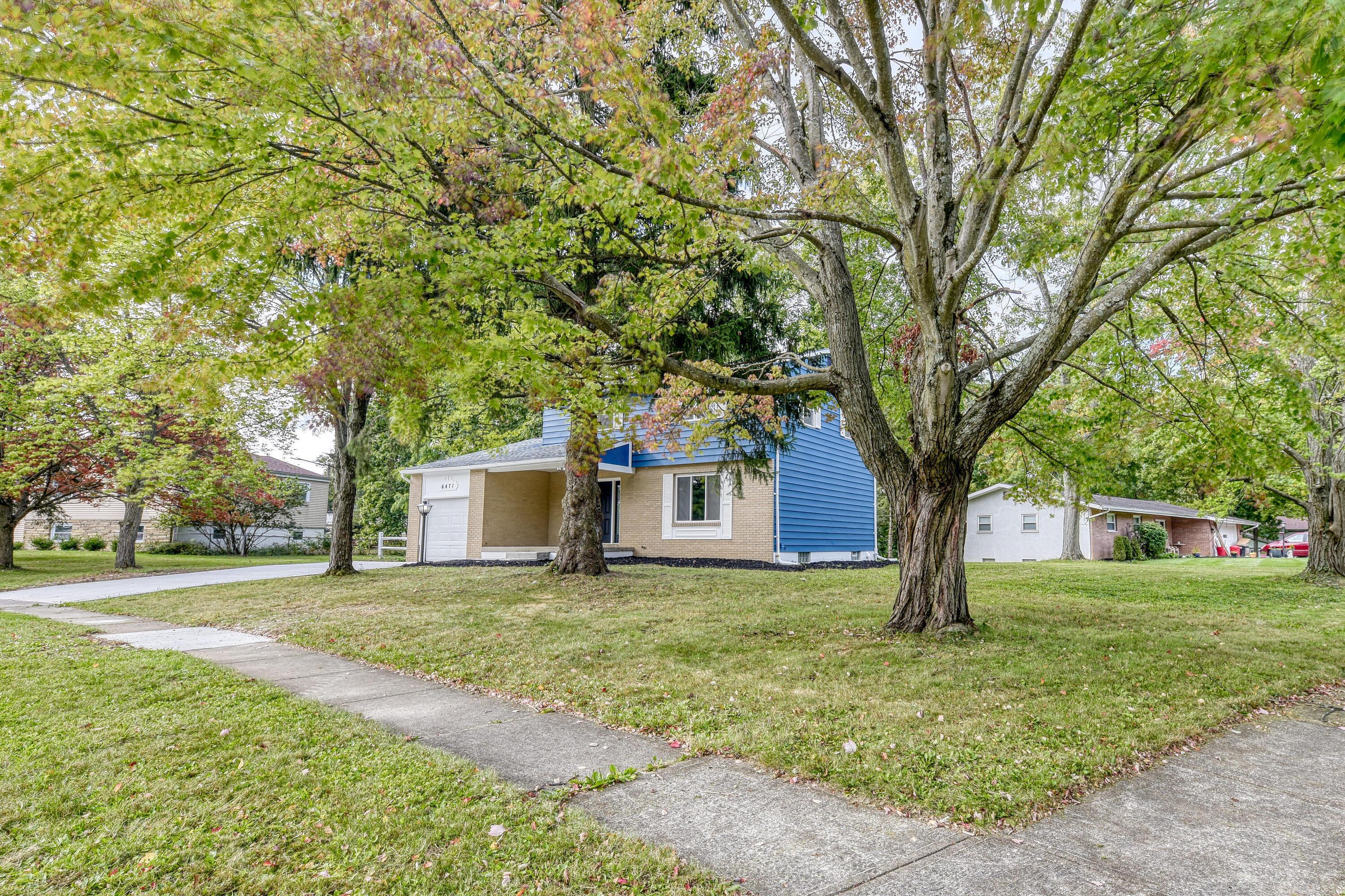 6471 Red Fox Road Reynoldsburg, OH 43068 - Photo 3 of 33 7035AA82-A62D-4C70-A103-180821EA6667