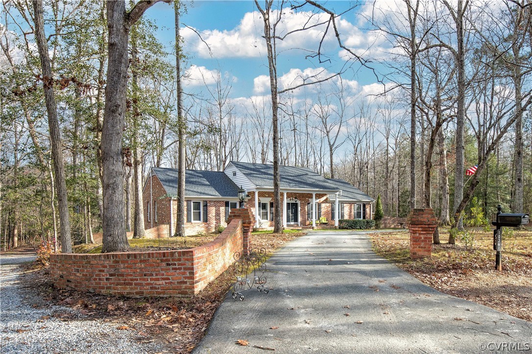 10361 Spring Run Road Chesterfield, VA 23832 - Photo 2 of 39