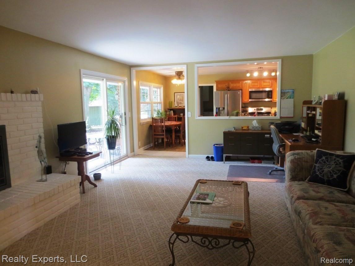 12661 Stanley Road Belleville, MI 48111 - Photo 13 of 33 IMG_2417.jpg