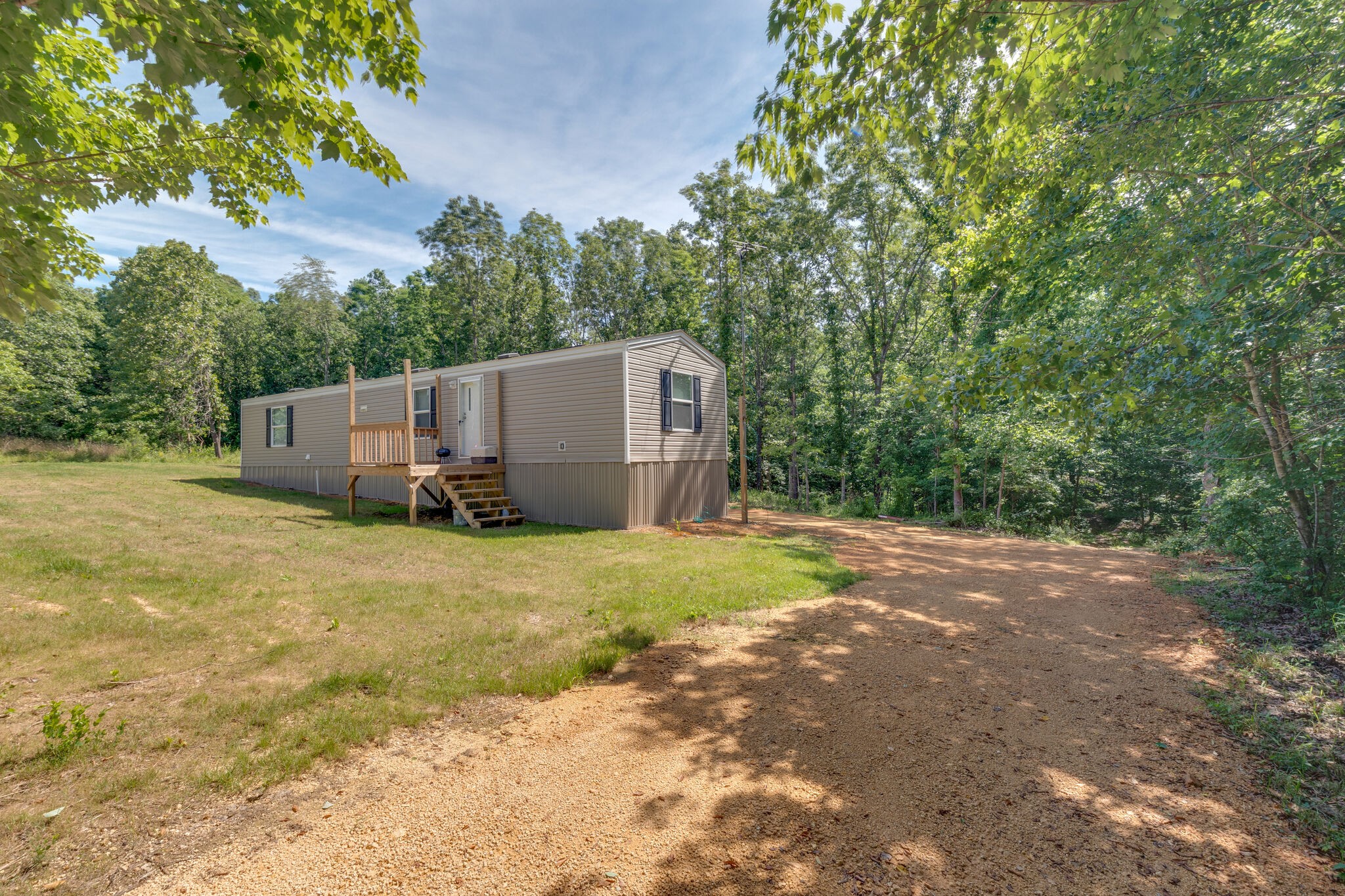 115 Lost Arrowhead Road Summertown, TN 38483 - Photo 1 of 23 Gallery Image 1