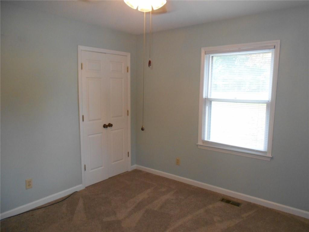 1529 Rogers Road Graham, NC 27253 - Photo 10 of 15 Gallery Image 10