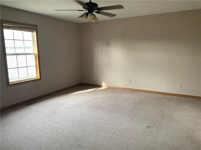 $249,000 | 513 South Brooklyn Court, Frontenac, KS 66763