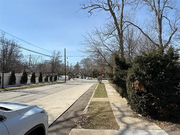 $849,000 | 120 Lena Avenue, Freeport, NY 11520