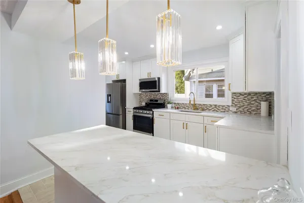 $849,000 | 120 Lena Avenue, Freeport, NY 11520