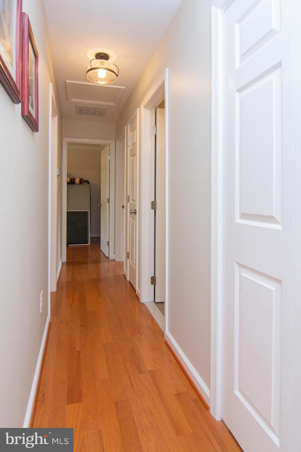 3814 Dakota Road Hampstead, MD 21074 - Photo 16 of 37 hallway