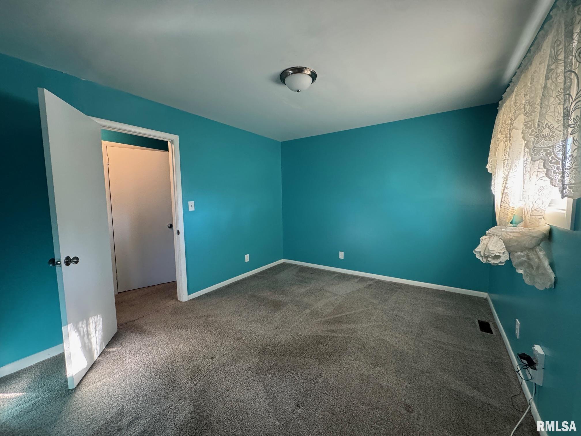 4737 48th Street A Moline, IL 61265 - Photo 6 of 26