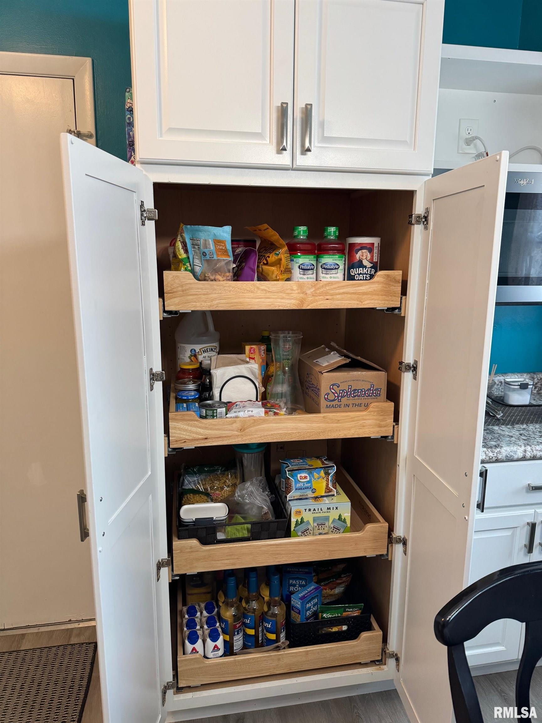 4737 48th Street A Moline, IL 61265 - Photo 9 of 26