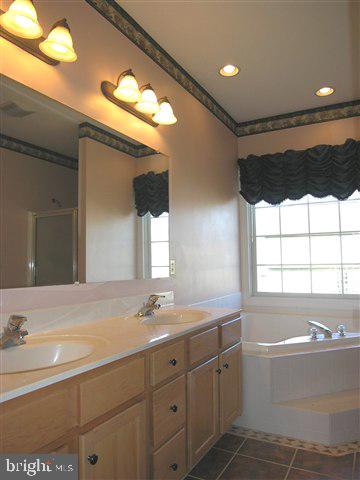 37 Wetherburn Road Enola, PA 17025 - Photo 9 of 12 Gallery Image 9