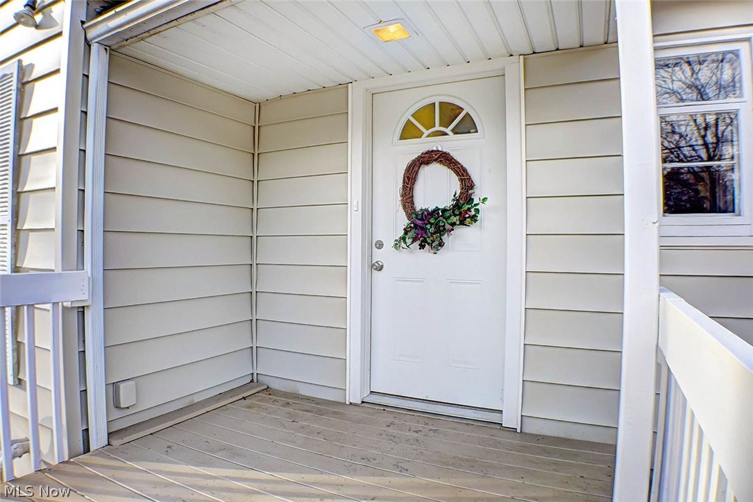 2916 Kent Road Silver Lake, OH 44224 - Photo 3 of 26 Gallery Image 3