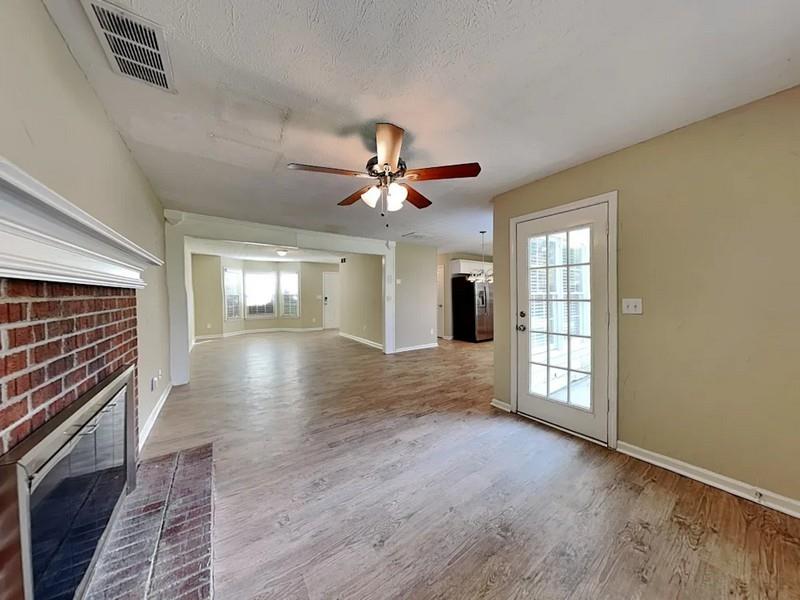 3925 Riversong Drive Northwest Suwanee, GA 30024 - Photo 3 of 28