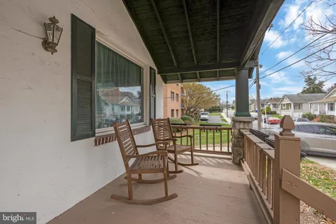 $950,000 | 1943 North Cleveland Street, Arlington, VA 22201