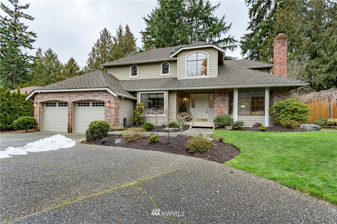 8911 196th Street Southwest Edmonds, WA 98026 - Photo 2 of 24 Gallery Image 2