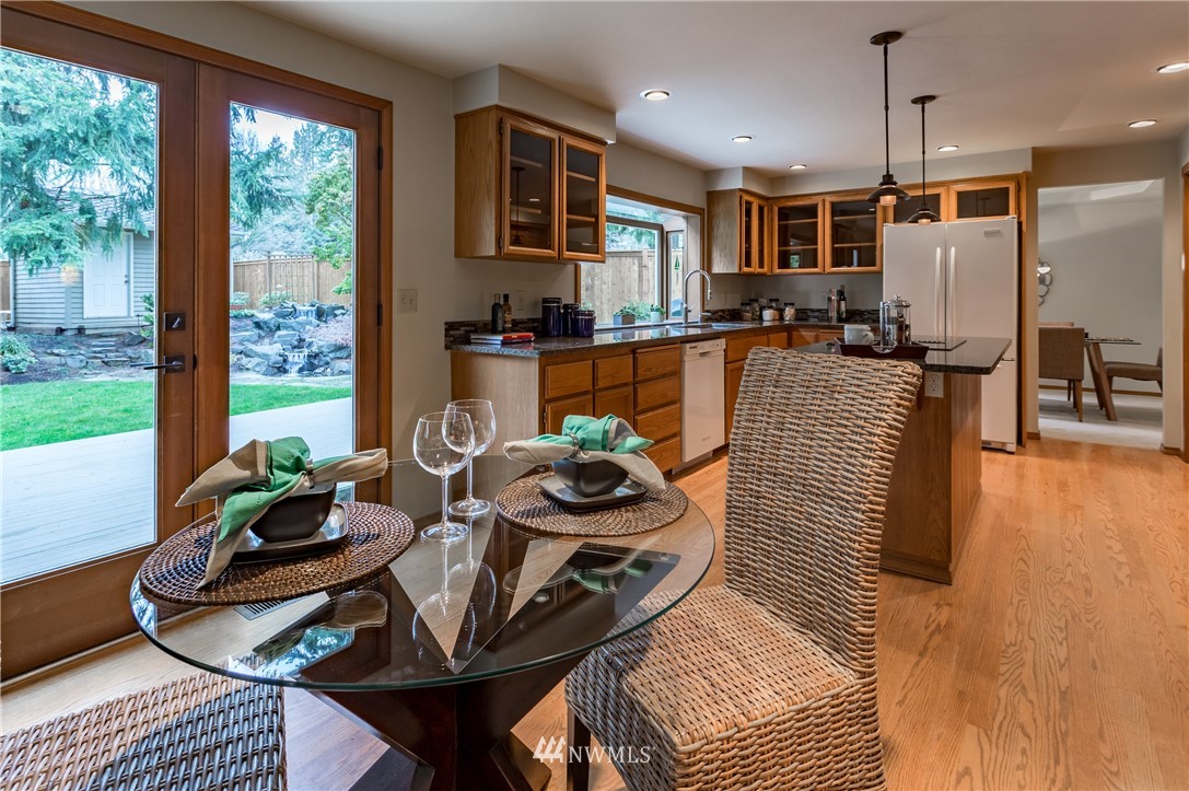 8911 196th Street Southwest Edmonds, WA 98026 - Photo 11 of 24 Gallery Image 11