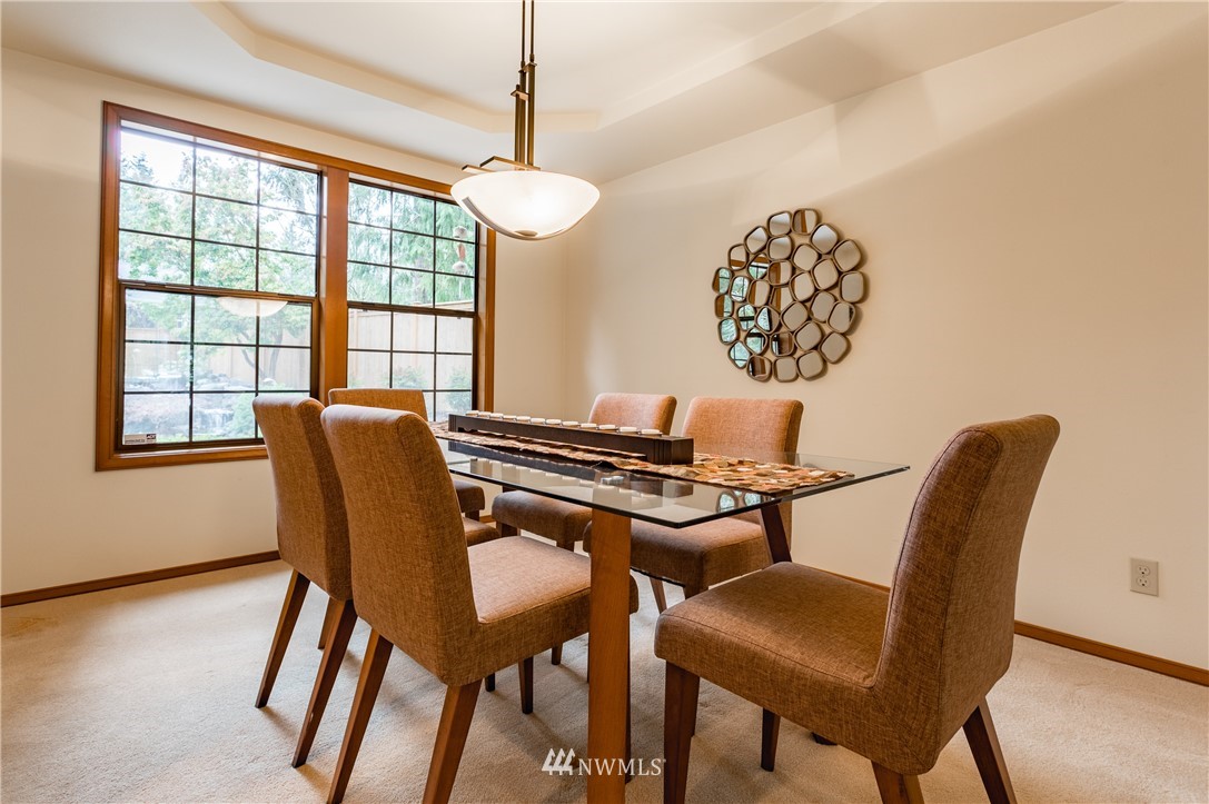 8911 196th Street Southwest Edmonds, WA 98026 - Photo 12 of 24 Gallery Image 12