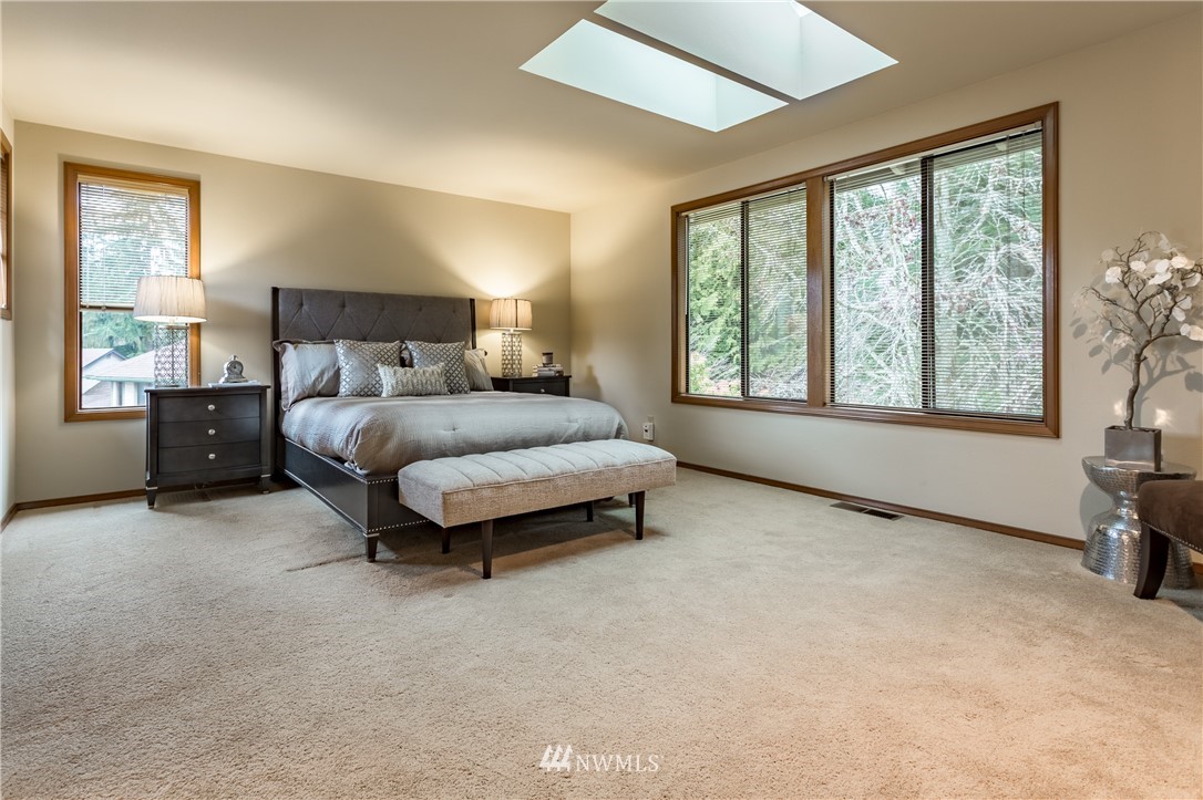 8911 196th Street Southwest Edmonds, WA 98026 - Photo 13 of 24 Gallery Image 13