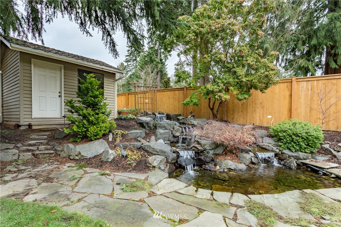 8911 196th Street Southwest Edmonds, WA 98026 - Photo 22 of 24 Gallery Image 22