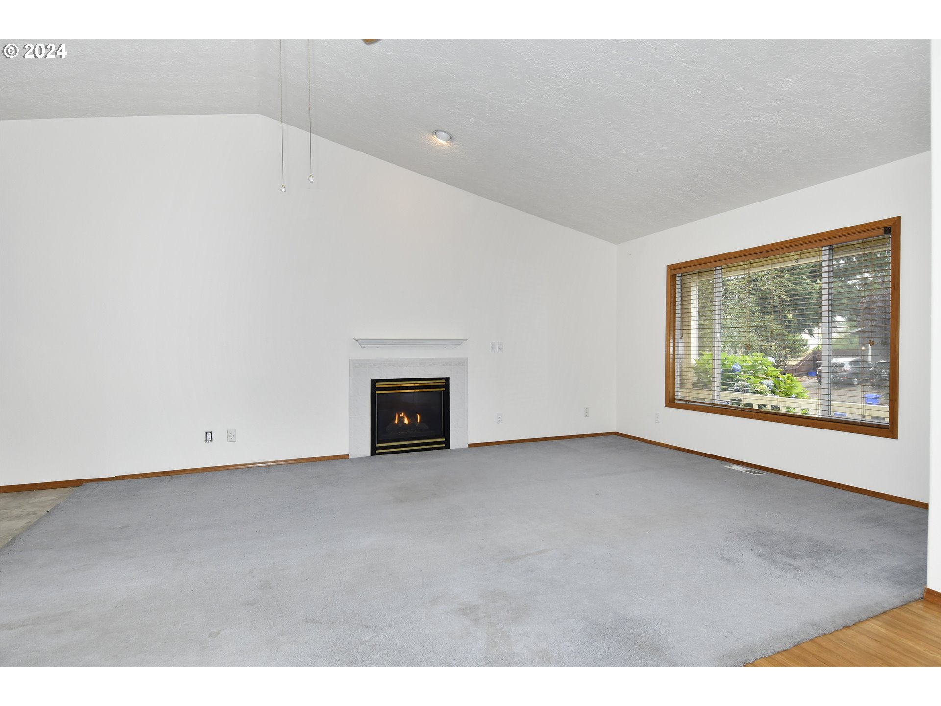 930 Haley Court Oregon City, OR 97045 - Photo 5 of 36 Gallery Image 5