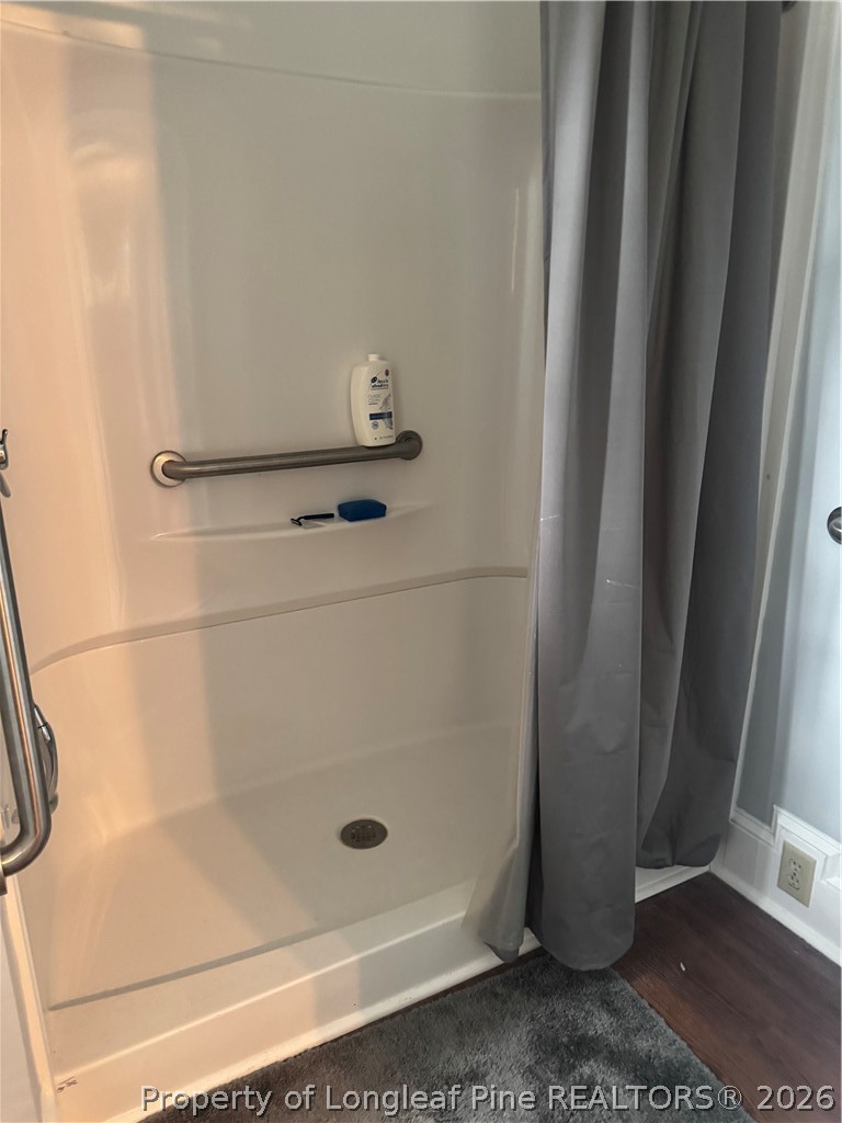 6809 Towbridge Road Fayetteville, NC 28306 - Photo 21 of 40 Walk in shower downstairs