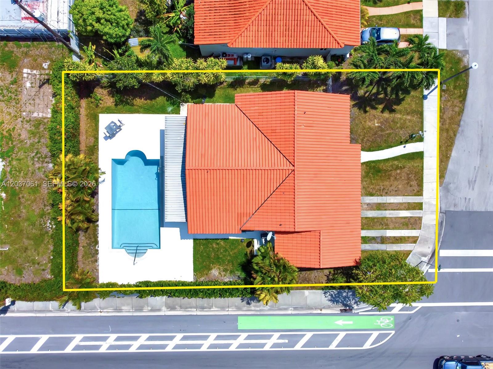 2195 Southwest 25th Terrace Miami, FL 33133 - Photo 23 of 86