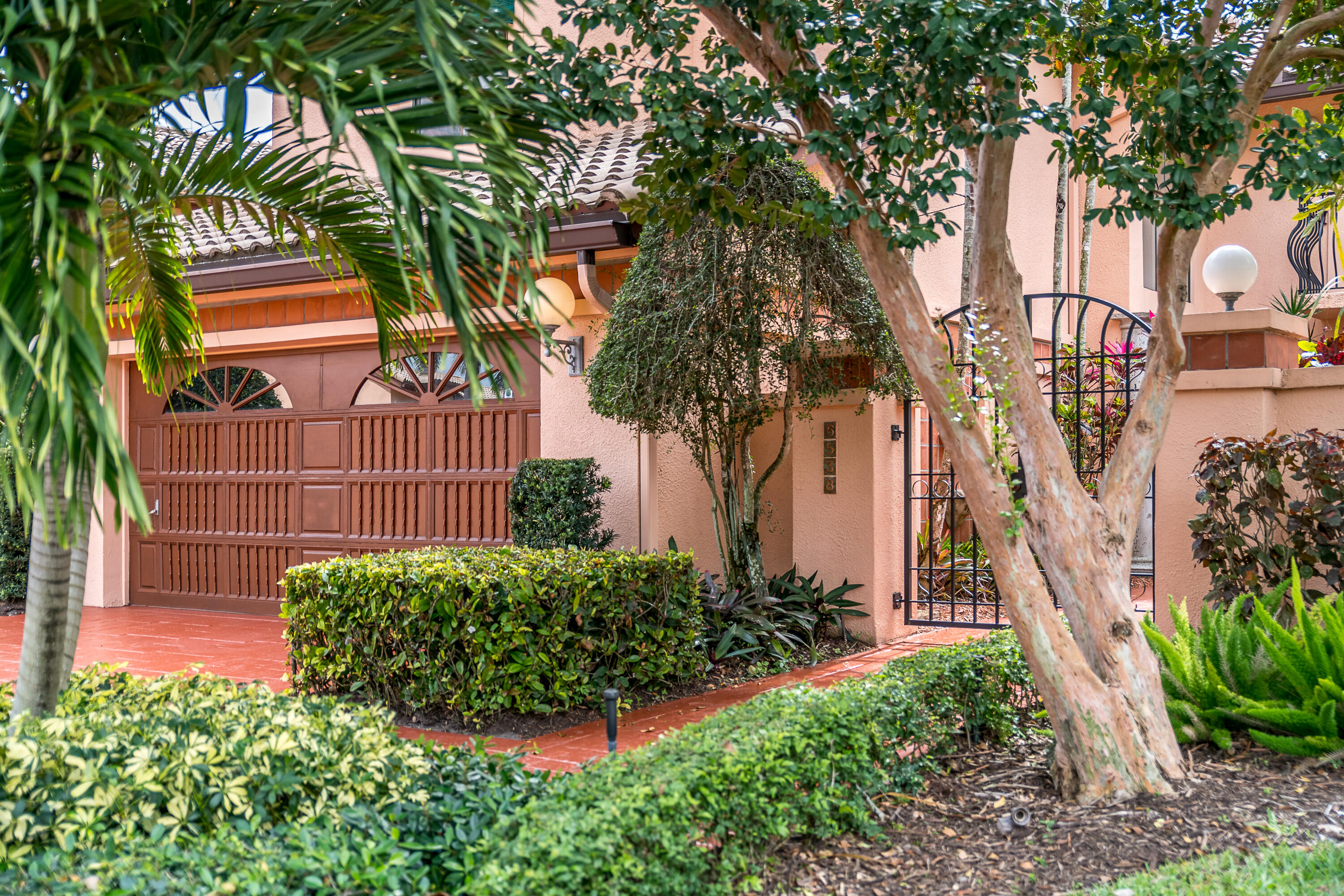 6538 Via Benita Boca Raton, FL 33433 - Photo 5 of 45 ViaBenita-43