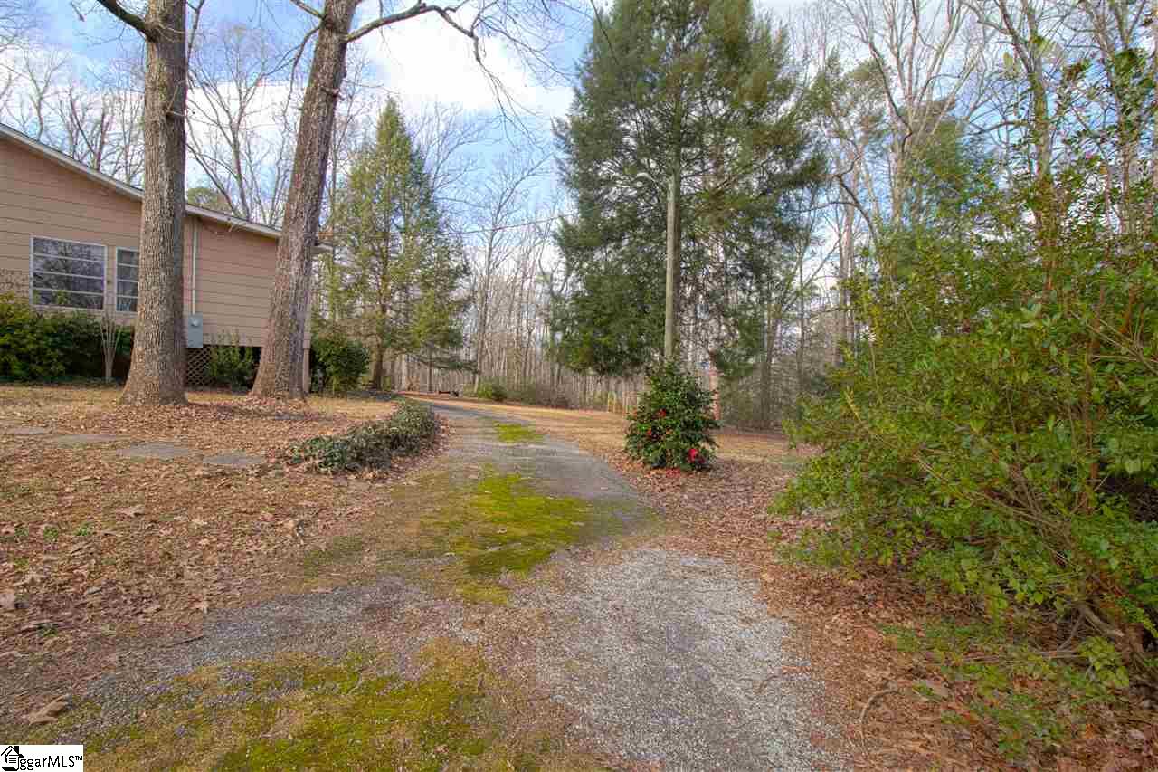 461 Tanyard Road Greenville, SC 29609 - Photo 13 of 26