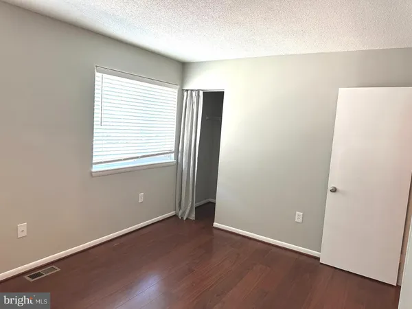 $2,350 | 11432 Herefordshire Way, Germantown, MD 20876