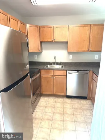 $2,350 | 11432 Herefordshire Way, Germantown, MD 20876