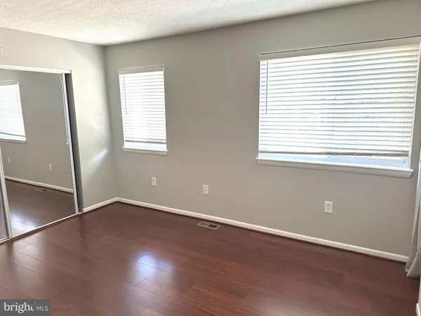 $2,350 | 11432 Herefordshire Way, Germantown, MD 20876