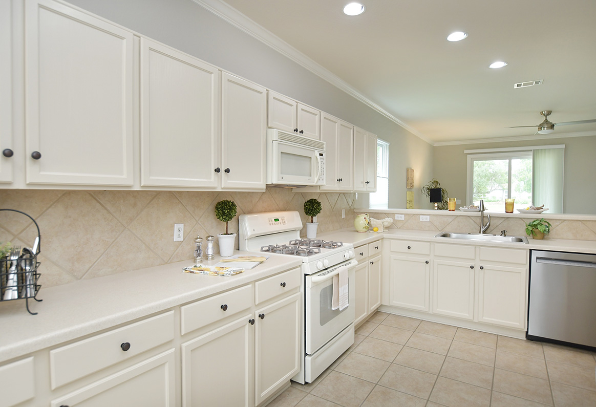 203 Winter Drive Georgetown, TX 78633 - Photo 8 of 29 Kitchen