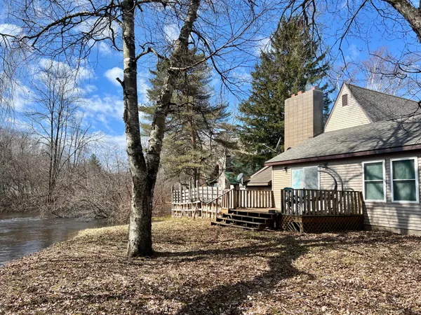 $215,000 | 21134 Caesars Drive, Marion, MI 49665