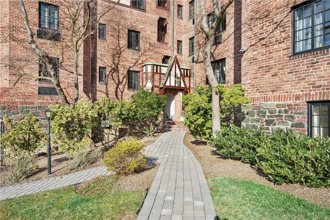 G Building entrance, G12 on raised 1st floor