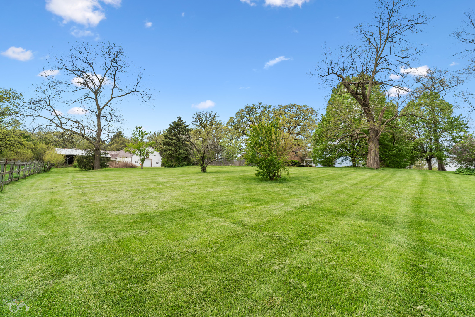 16015 West Baker Road Manhattan, IL 60442 - Photo 15 of 66 a view of a trees with a big yard