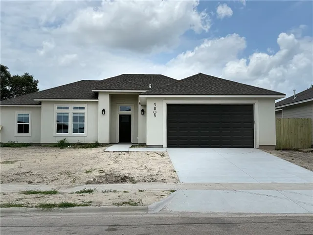 $2,900 | 3805 Willow Weep Drive, Corpus Christi, TX 78410