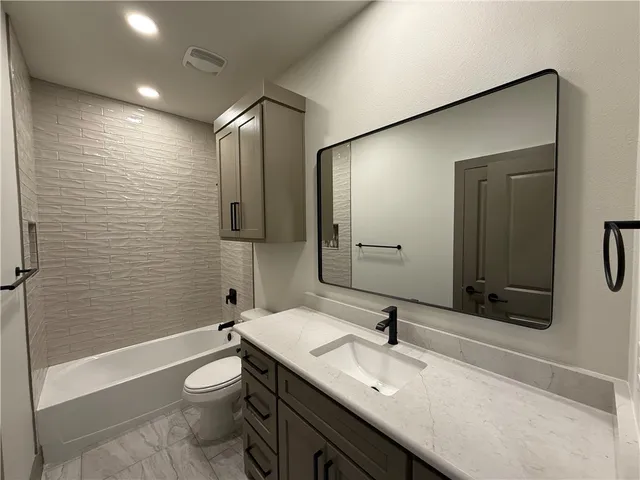 $2,900 | 3805 Willow Weep Drive, Corpus Christi, TX 78410