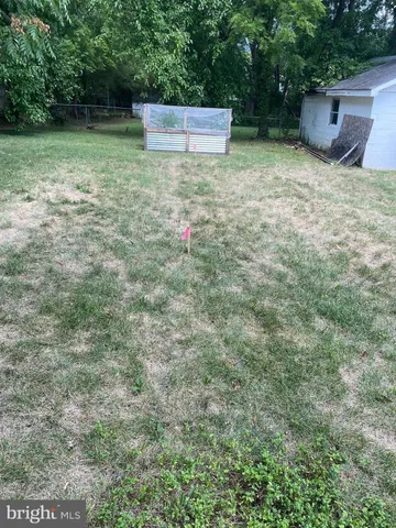 a view of a outdoor space