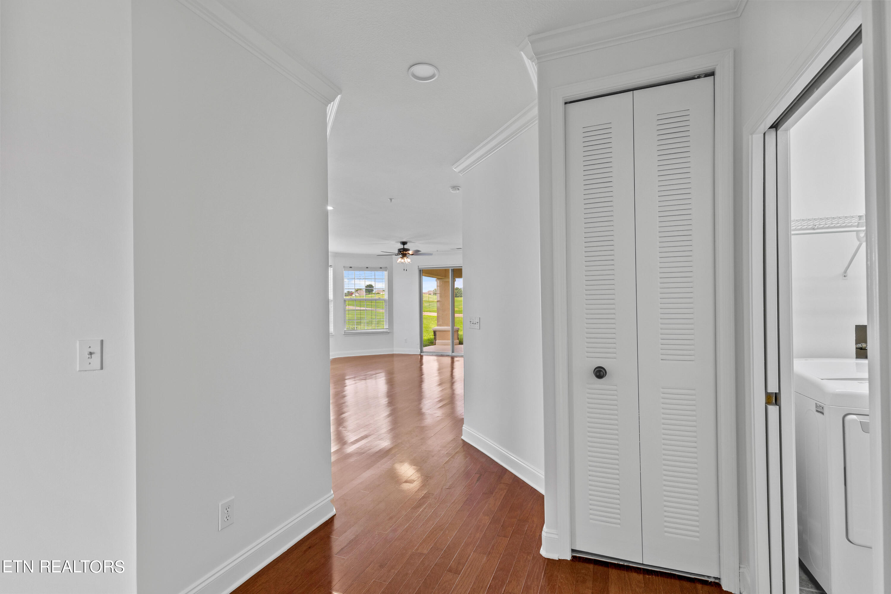 545 Rarity Bay Parkway, Unit 101 Vonore, TN 37885 - Photo 9 of 23 IMG_8585