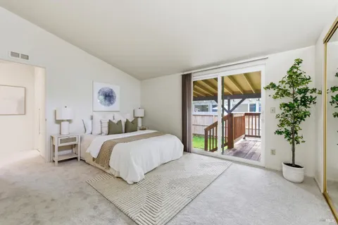 $335,000 | 40 Falcon Crest Circle, Unit 40, Napa, CA 94558