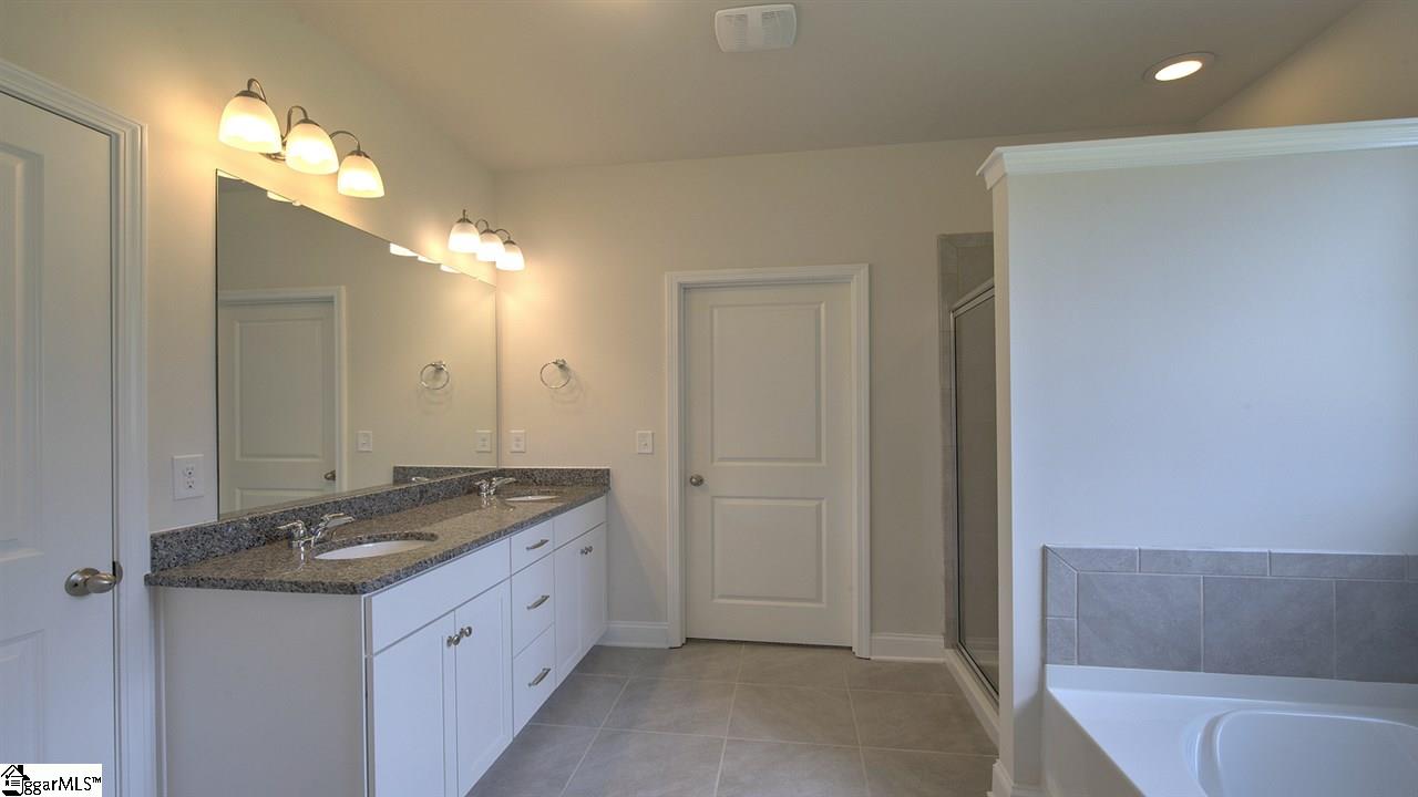 668 Diamond Ridge Way Duncan, SC 29334 - Photo 12 of 30 Gallery Image 12