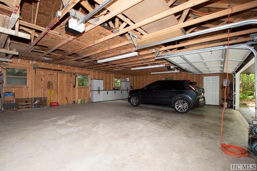 611 Ridgewood Road Highlands, NC 28741 - Photo 6 of 30 Gallery Image 6