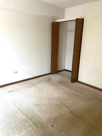 $169,500 | 4222 West 77th Street, Unit 202, Chicago, IL 60652