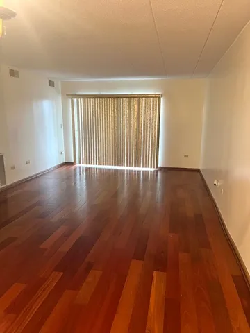 $169,500 | 4222 West 77th Street, Unit 202, Chicago, IL 60652