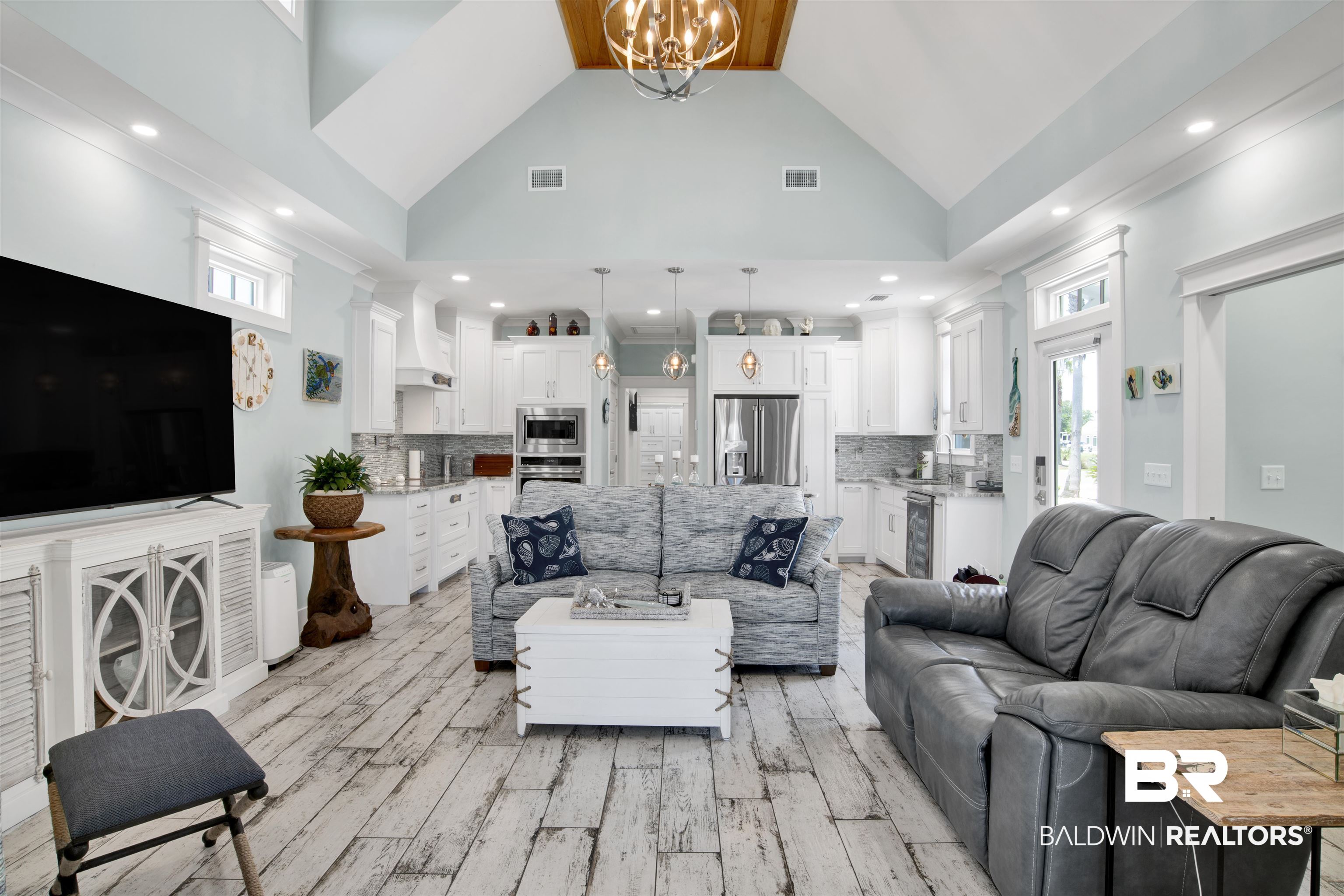 12048 Raptor Court Elberta, AL 36530 - Photo 19 of 50 LR Vaulted Ceiling