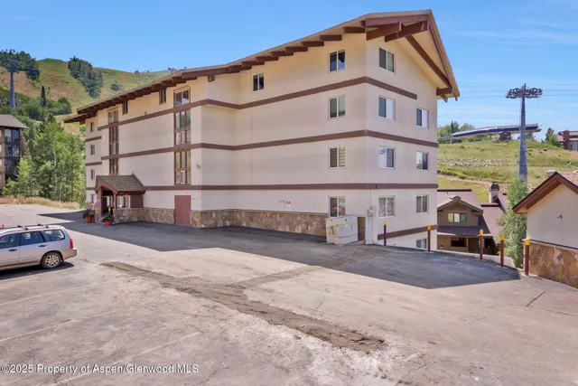 $729,000 | 2255 Storm Meadows Drive, Unit 427, Steamboat Springs, CO 80487