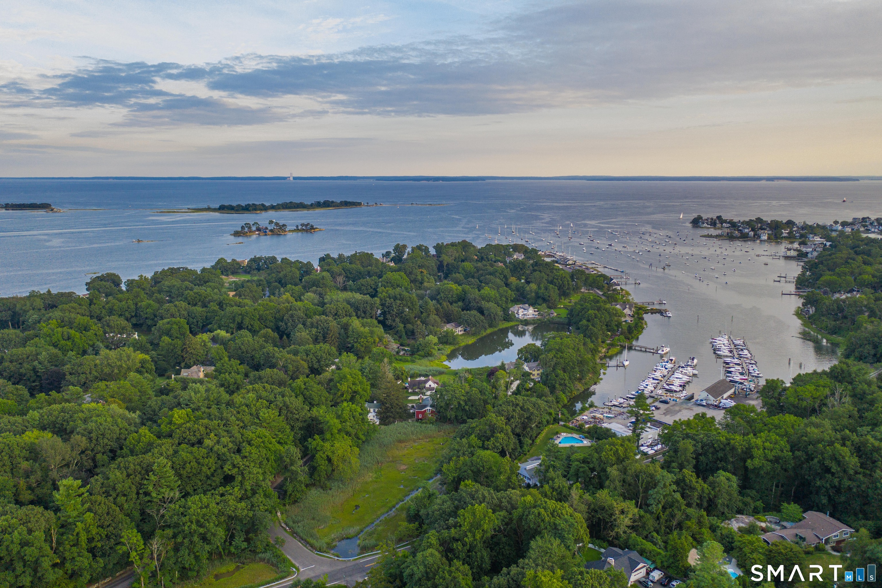 3 Hilltop Road Norwalk, CT 06854 - Photo 3 of 10