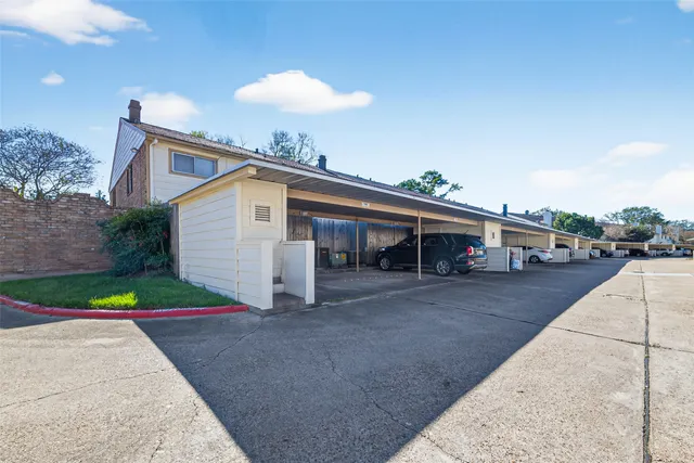 $2,500 | 14381 Still Meadow Drive, Houston, TX 77079